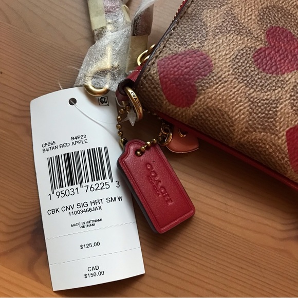 ❤️ Coach Small Wristlet In Signature Canvas With Heart Print - Picture 7 of 11